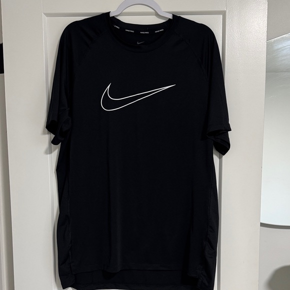 Nike Other - Nike Men's Black Short Sleeve Athletic Tee - Men’s XL
